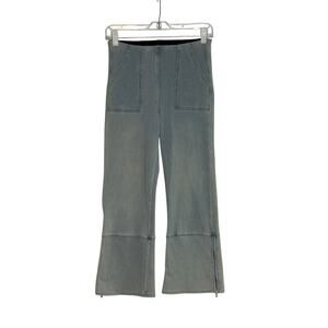 Lysse light wash denim zipper ankle boot cut pull on capri pants size xs